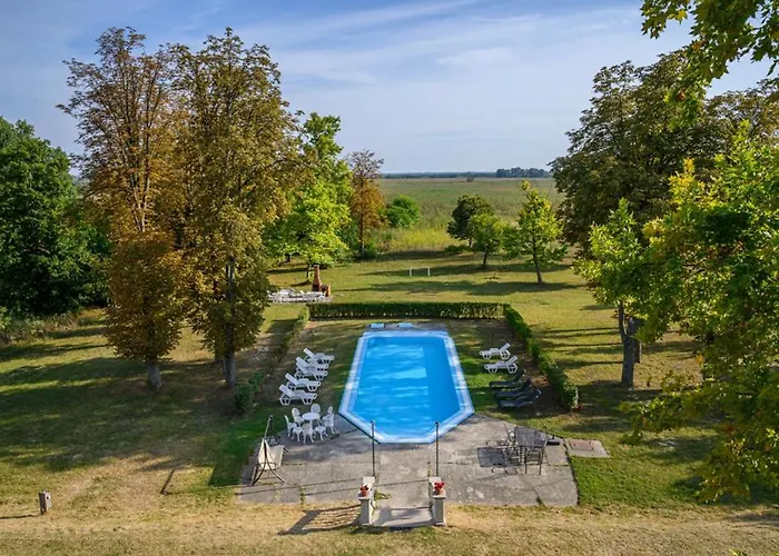 Boros Kastely Vendeghaz