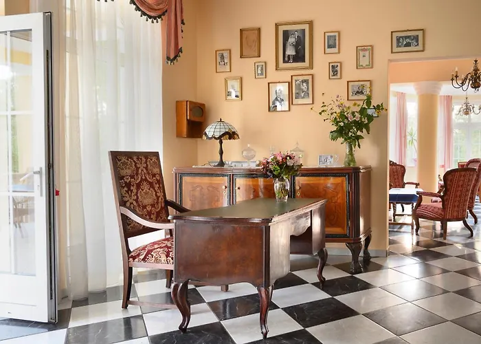 Villa Boros Kastély *